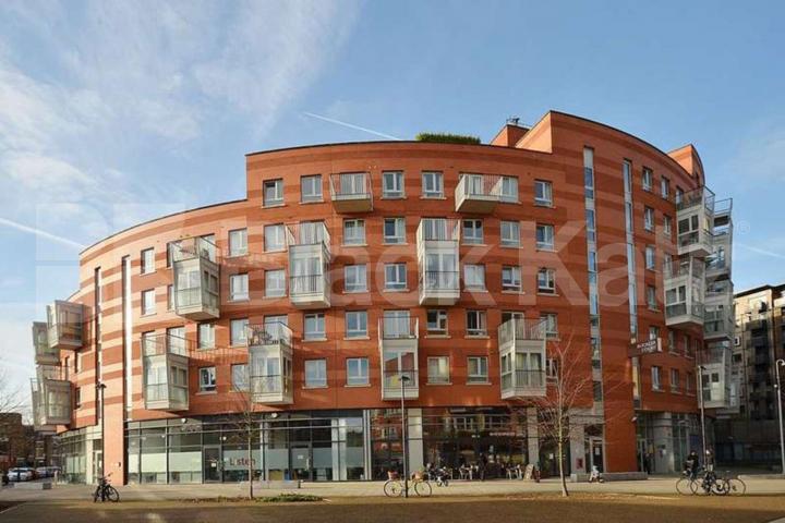 Three bedroom flat located in a private modern development with concierge Eden Grove, Holloway